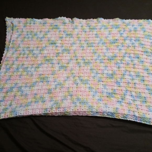 🎇CROCHET MULTICOLORED COVER🎆 - Picture 9 of 10